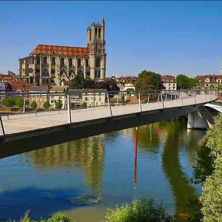 Verdun Mantes-la-Jolie Bagian luar foto