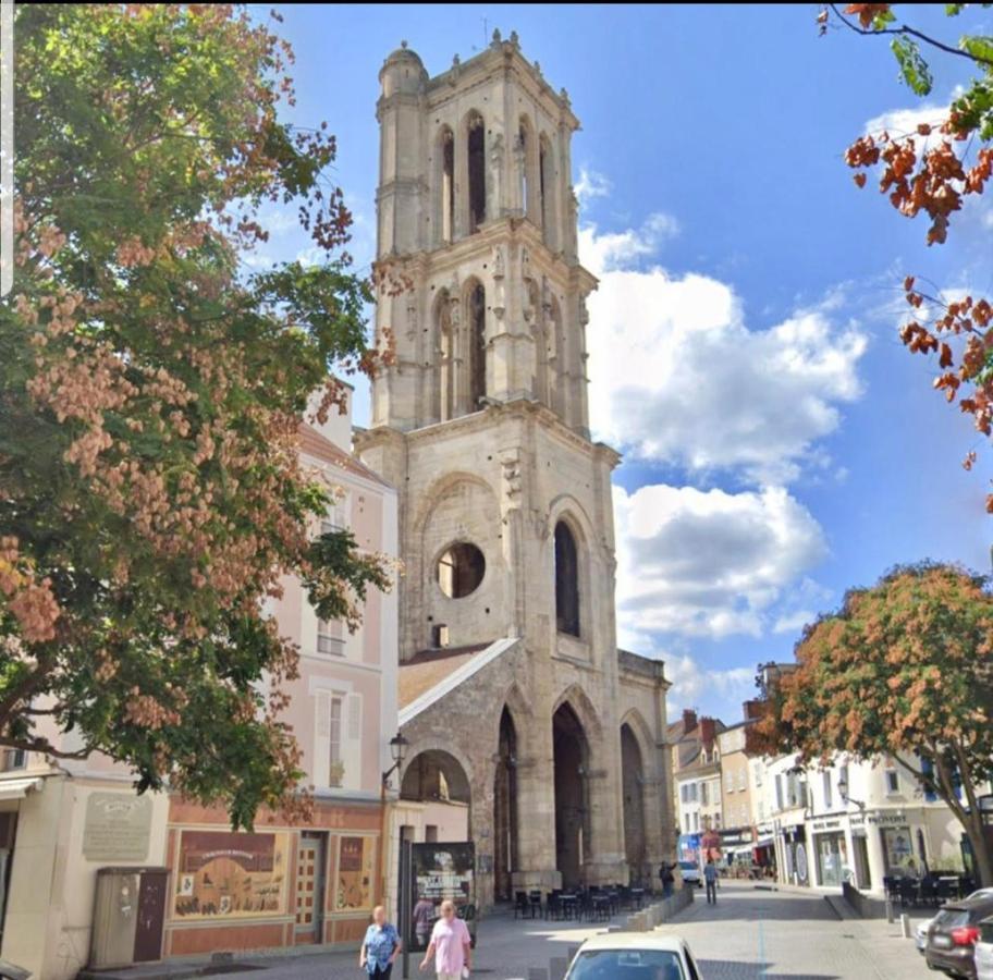 Verdun Mantes-la-Jolie Bagian luar foto