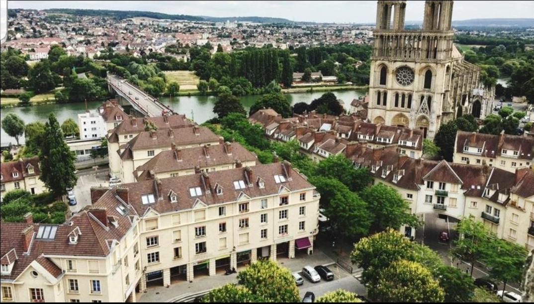 Verdun Mantes-la-Jolie Bagian luar foto